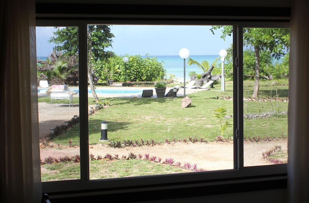 Cote D'Or Footprints Villa Baie Sainte Anne Room photo
